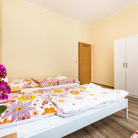 Ferienwohnung Messe 아파트 쾰른